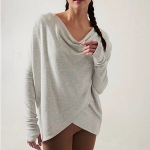 Athleta Purana Wrap Sweatshirt S Fog Gray Heather Cozy Yoga Athleisure Pullover